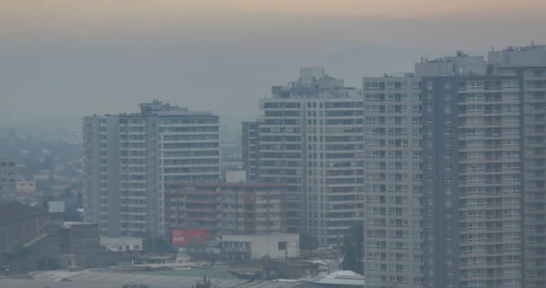 Alerta Ambiental en Santiago: Restricciones y Medidas para Proteger la Salud