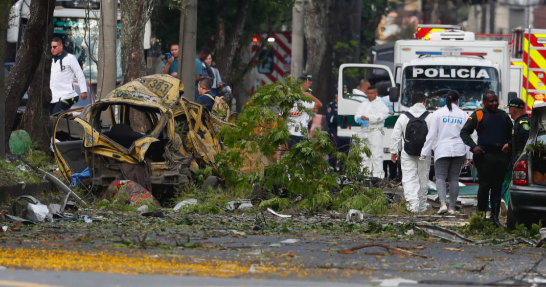 Atentado en base aérea de Colombia deja 6 muertos y 50 heridos