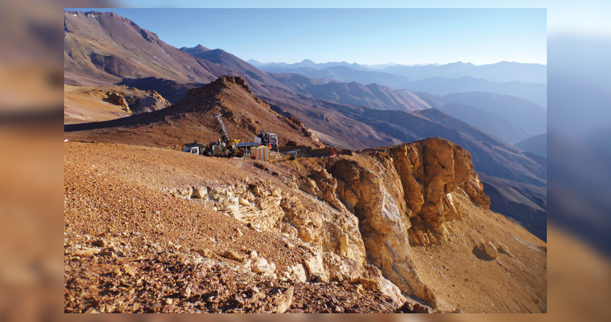 Barrick vende proyecto de oro en Chile a empresa de Singapur por $50 millones