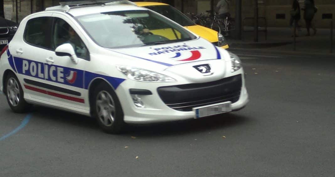 Brutal Asesinato en Parque Francés: Hombre Degollado y Destripado