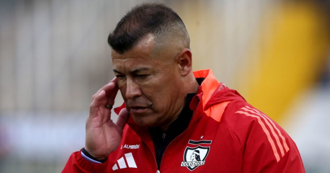 Colo Colo y Jorge Almirón llegan a un acuerdo económico por su salida del club