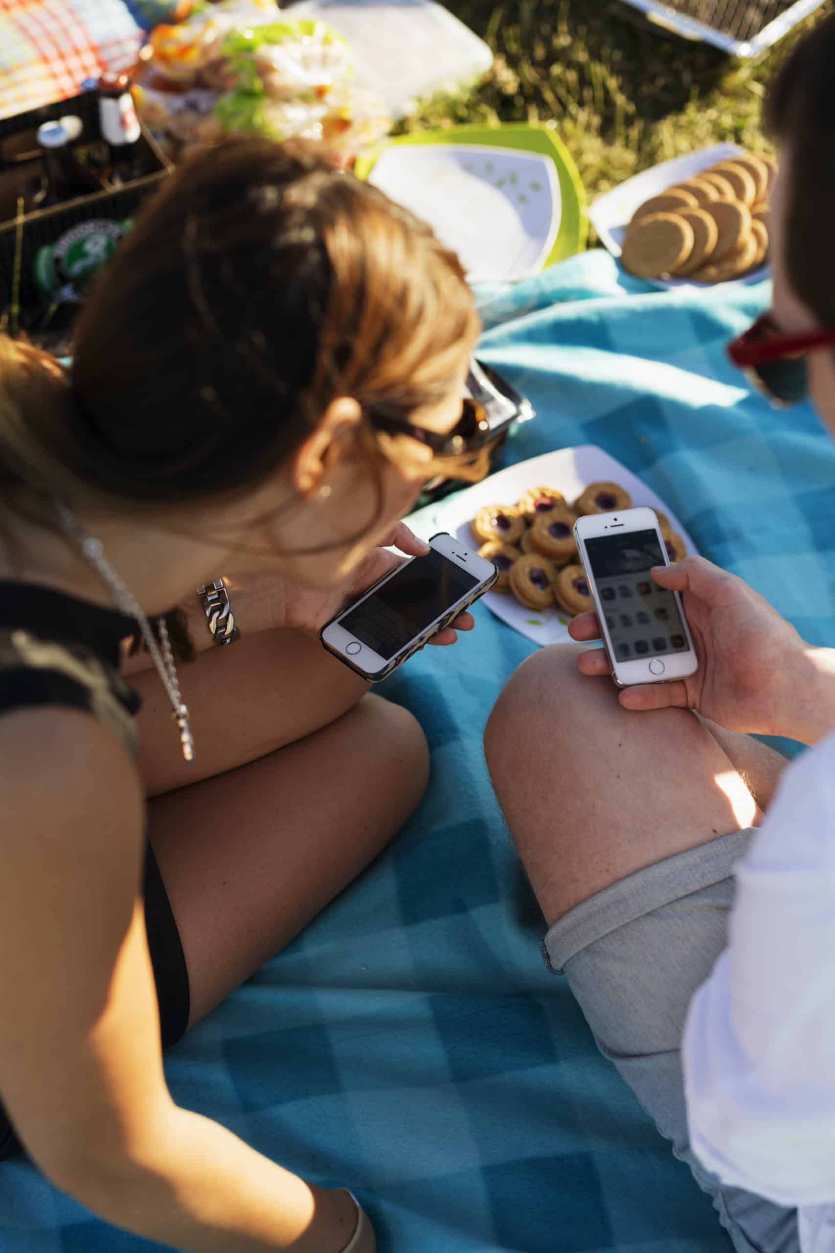 Cómo Configurar Manualmente la Hora en Tus Dispositivos Ante el Cambio de Horario de Verano