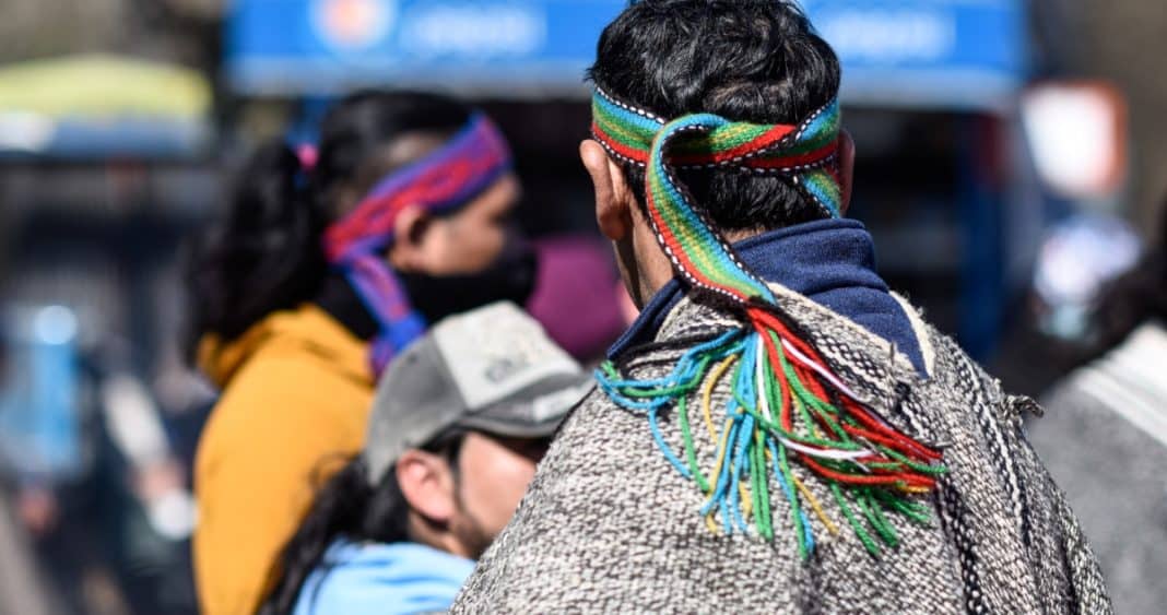 Comunidades Mapuche Rechazan Consulta Indígena: Gobierno Enfrenta Críticas y Desafíos