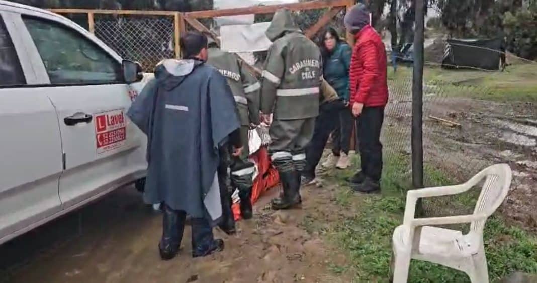Conductor Rescatado Milagrosamente Tras Ser Arrastrado por Crecida de Estero