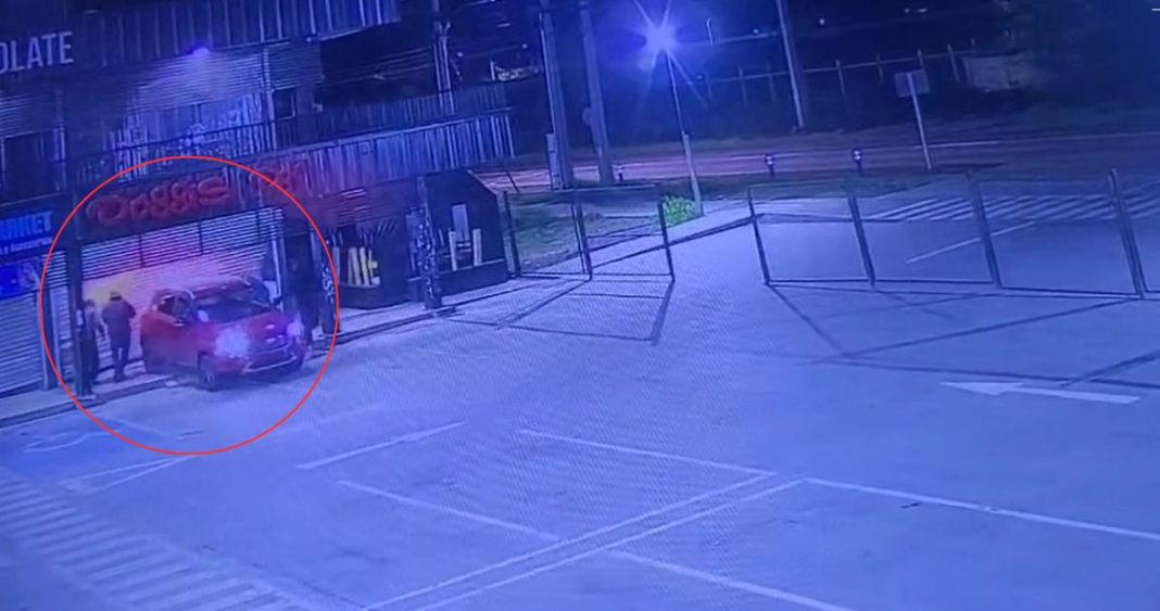 Delincuentes Asaltan Strip Center en Chillán Mediante Alunizaje