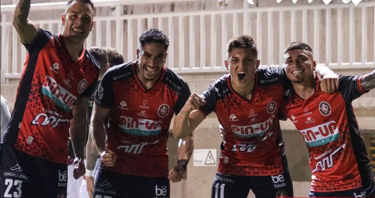 Deportes Limache Aplasta a Audax Italiano en Noche de Golazos