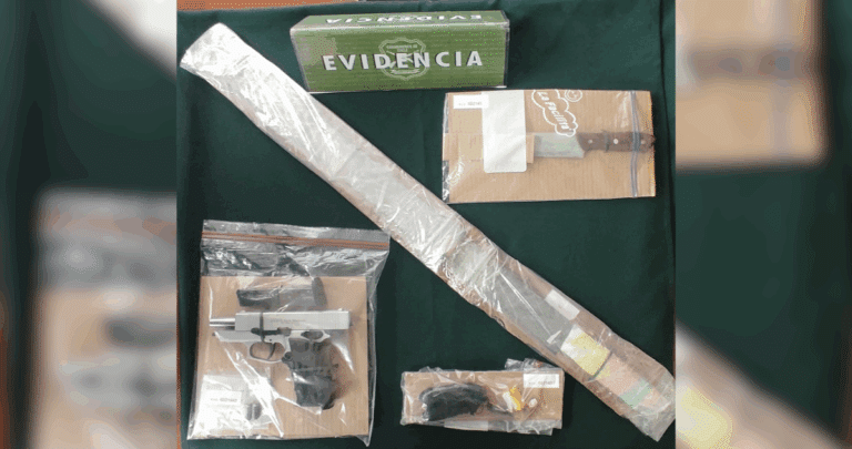 Detenidos por Amenazas con Armas en Punta Arenas: Descubren Preocupante Arsenal