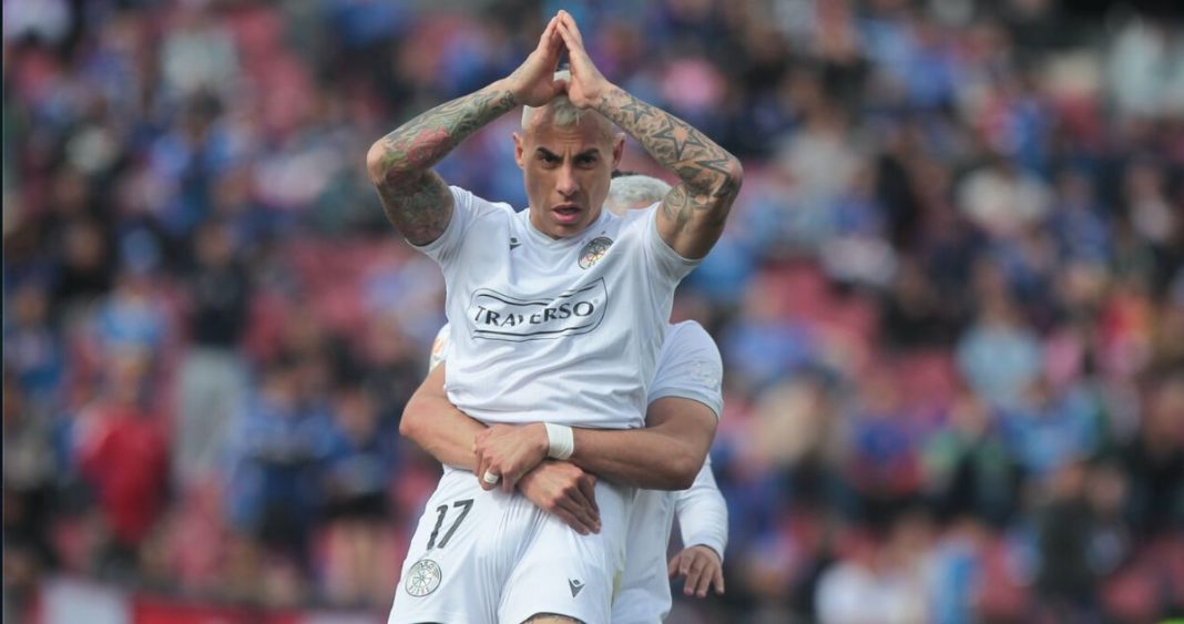 Emoción y Gol: Eduardo Vargas Vuelve al Nacional y Marca Ante su Amado Universidad de Chile
