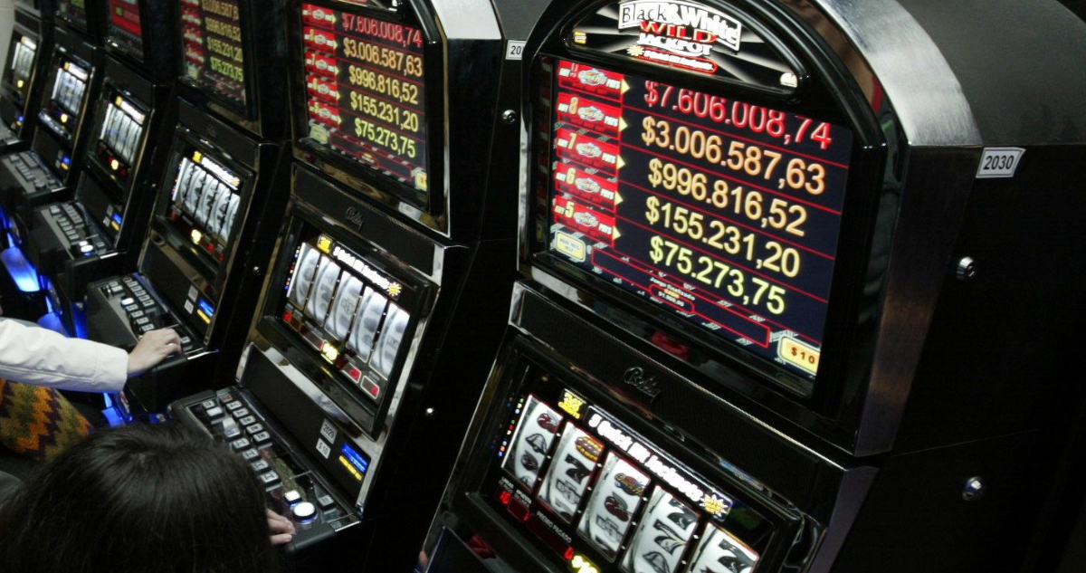 Escándalo en el Sector Público: Funcionarios Aprovecharon Licencias Médicas para Visitar Casinos