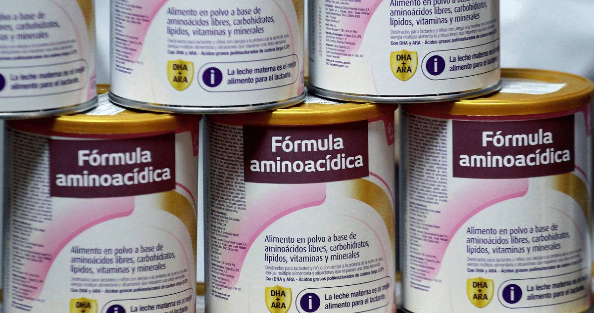 Escasez Nacional de Fórmula Vital para Bebés con Alergia a la Leche de Vaca: Un Drama para Familias Desesperadas