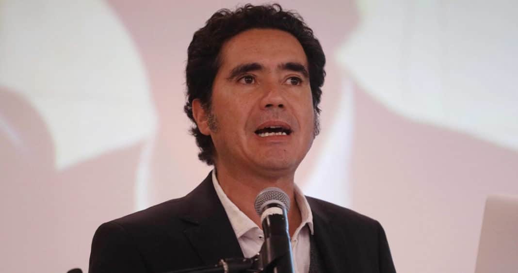 Experto Cuestiona Propuesta de Recorte Fiscal de Candidato: