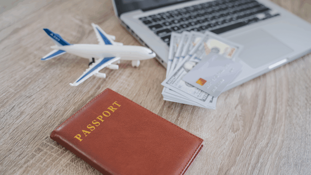 Expertos Advierten Sobre Fraudes en el Travel Sale 2025: Claves para Comprar con Seguridad