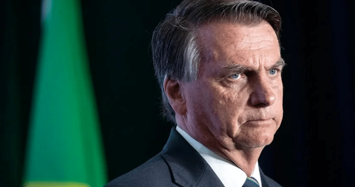 Expresidente Bolsonaro bajo vigilancia policial por riesgo de fuga