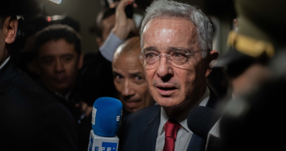 Expresidente Uribe Recupera Libertad Tras Decisión Judicial
