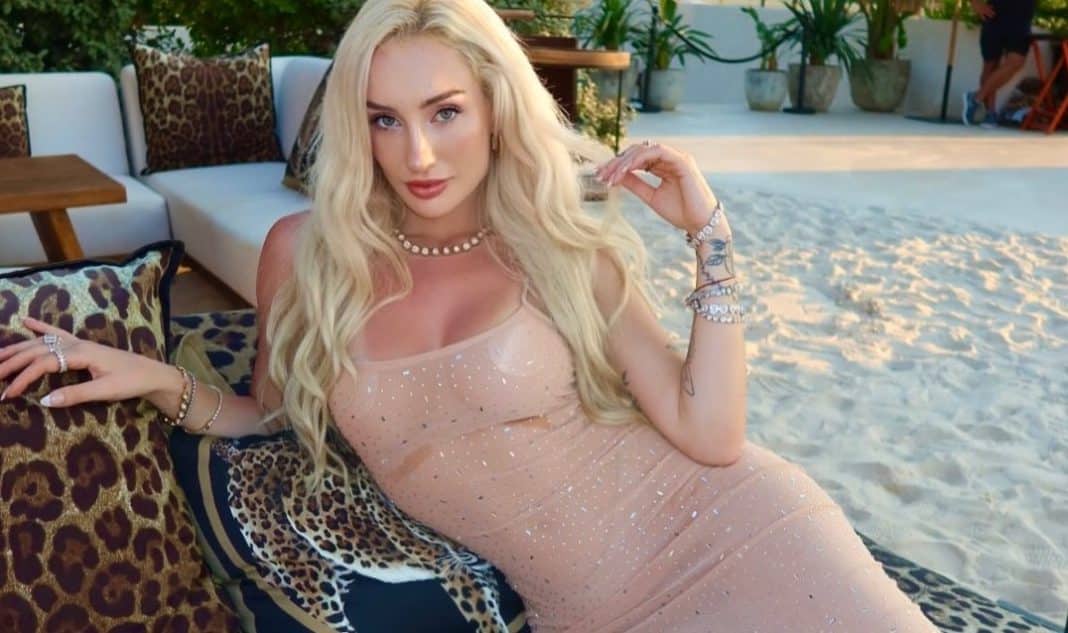 Fran Maira Cautiva con su Belleza y Estilo en su Viaje por Europa