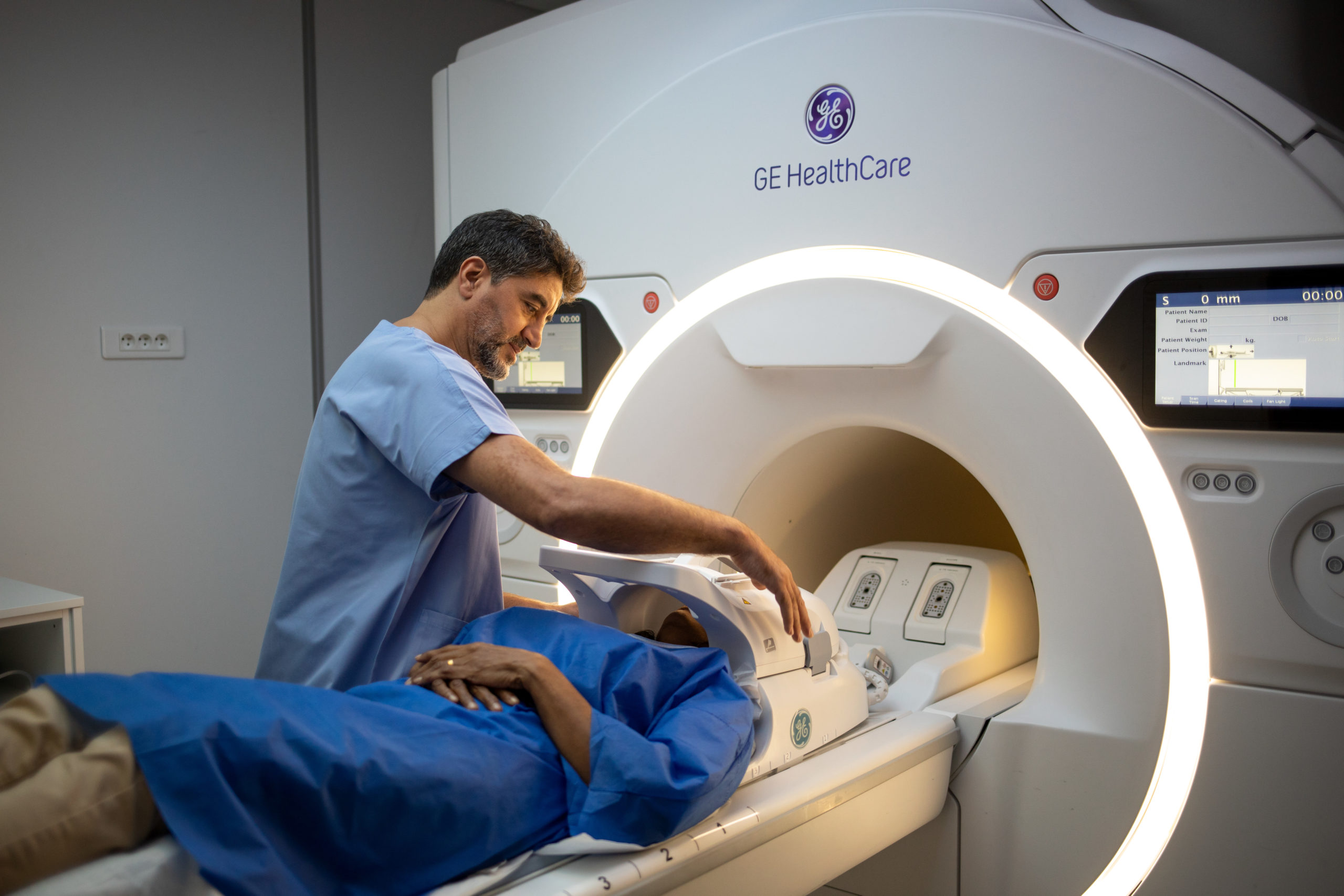 GE HealthCare Lidera Autorizaciones de Dispositivos Médicos con IA de la FDA por 4 Años Consecutivos