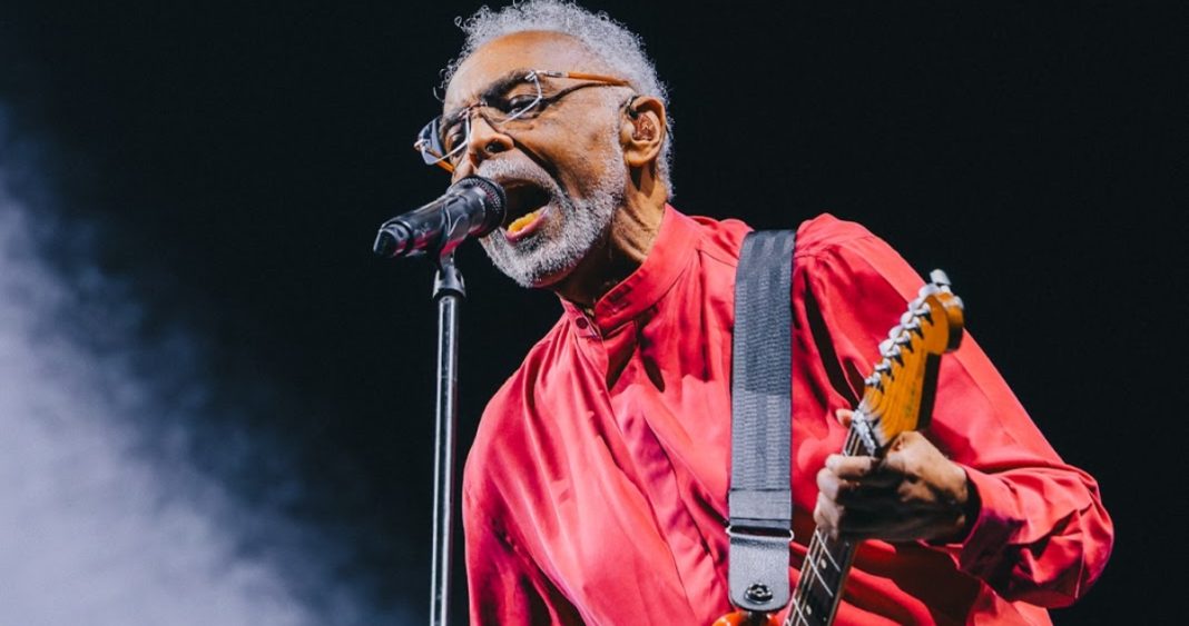 Gilberto Gil, el icono del tropicalismo, se despide de los escenarios con un concierto familiar en Chile