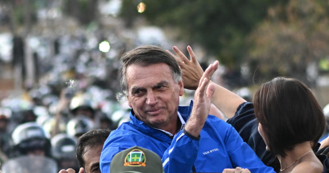 Jair Bolsonaro: De Presidente a Prisionero Domiciliario
