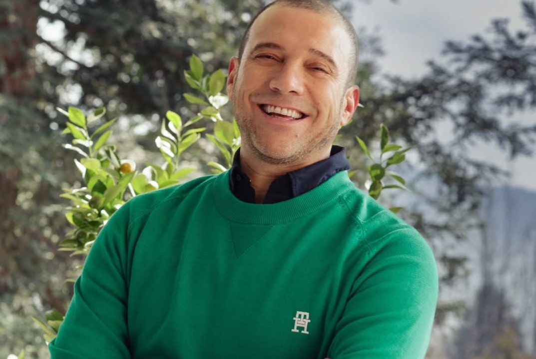 Julián Elfenbein Regresa a la Televisión con Nuevo Programa en CHV