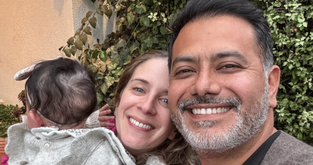 La Conmovedora Historia de Alison Mandel y Pedro Ruminot: Cómo Adoptaron a su Pequeña Hija Mila Después de un Largo Proceso