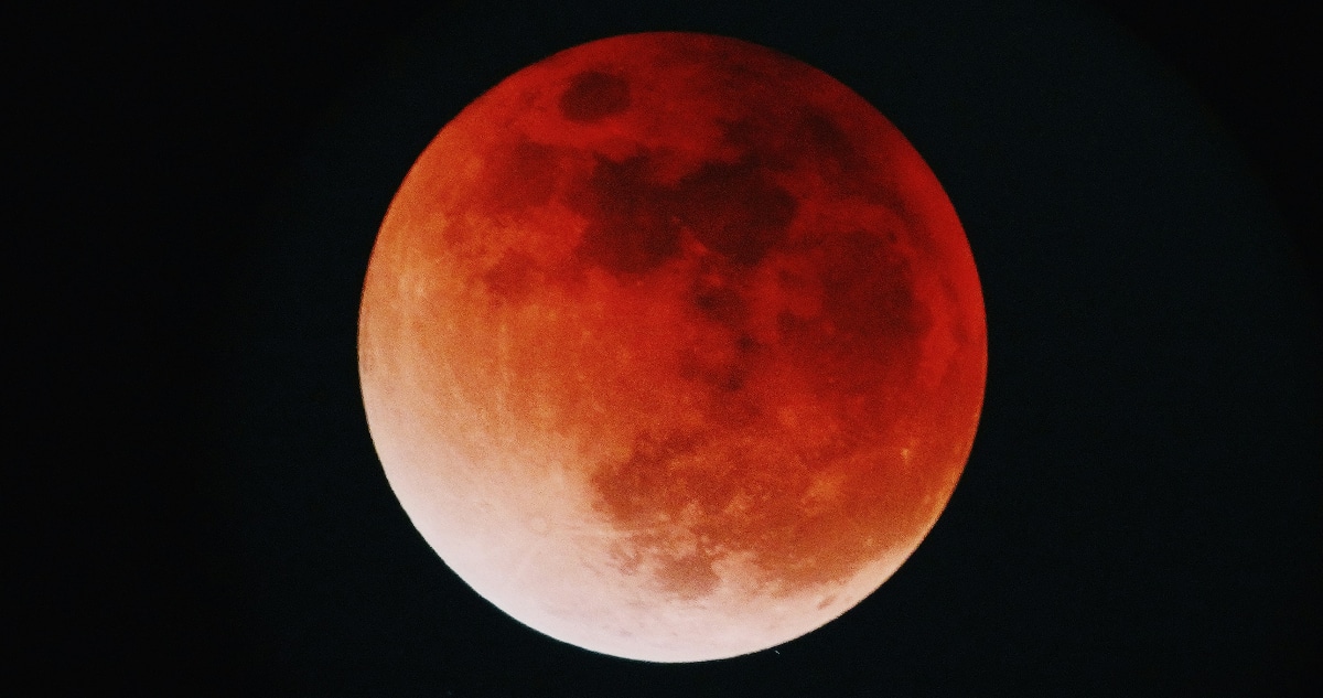 La Danza Cósmica: Dos Eclipses Fascinantes Iluminan el Cielo de Septiembre