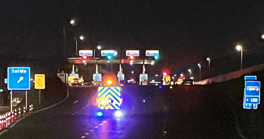 Ladrones Heridos en Intento de Robo Frustrado: Carabineros Repelen Asalto en Peaje del Acceso Sur