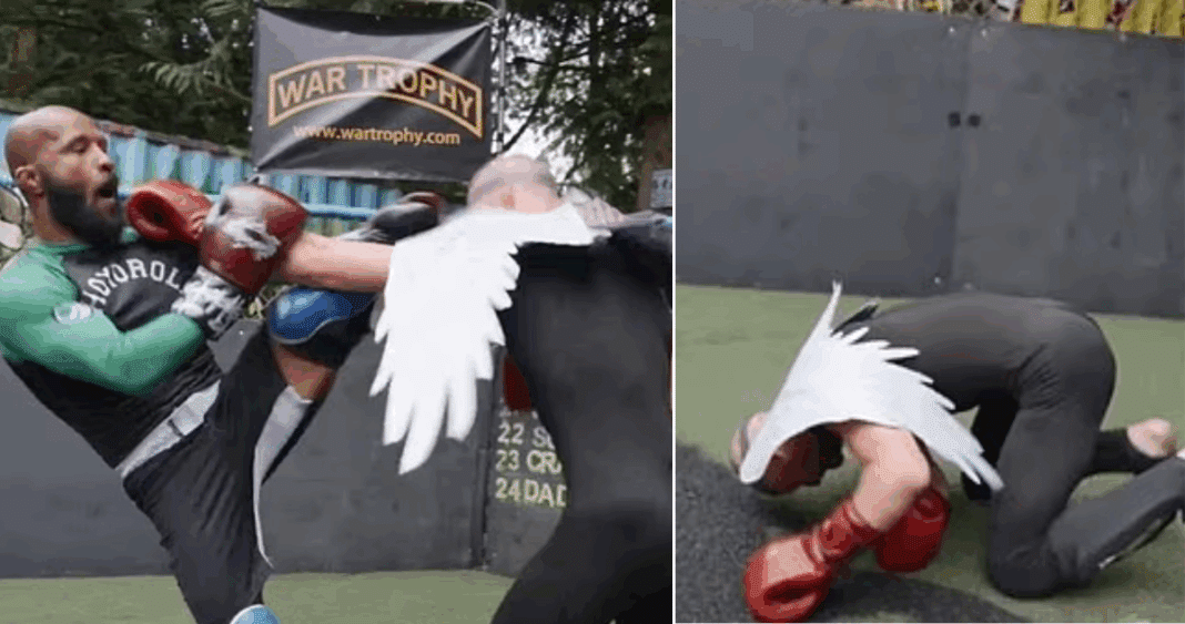 Leyenda de las MMA le da lección a youtuber burlón: lo noquea con patada a la cabeza