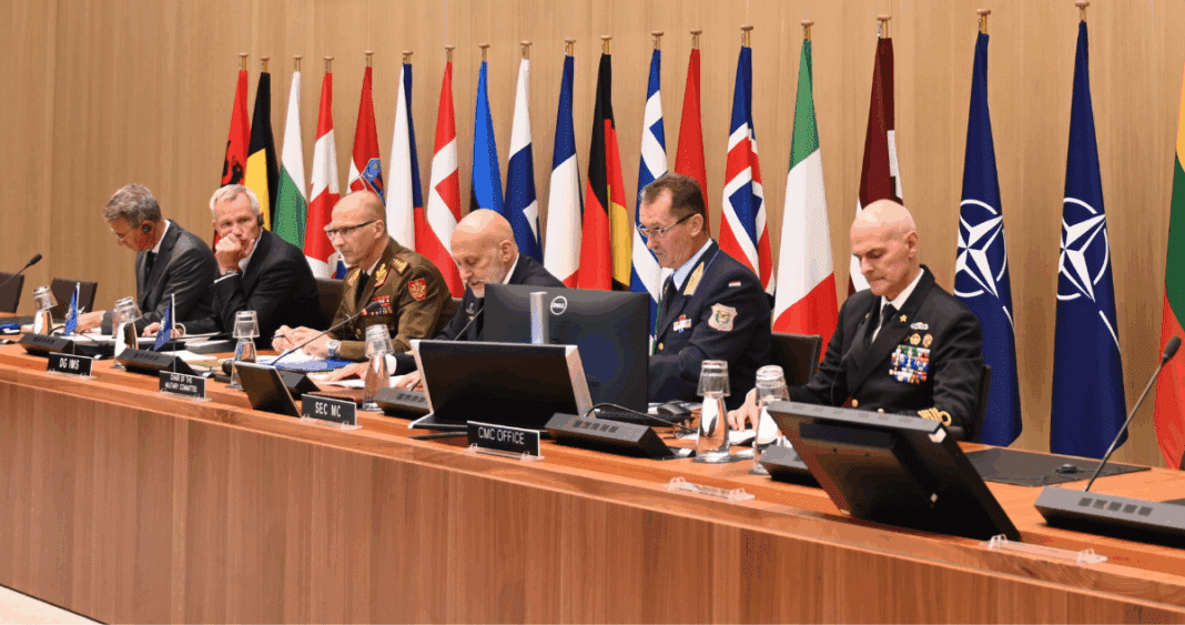 Líderes Militares de la OTAN Reafirman Compromiso con una 'Paz Justa y Duradera' en Ucrania