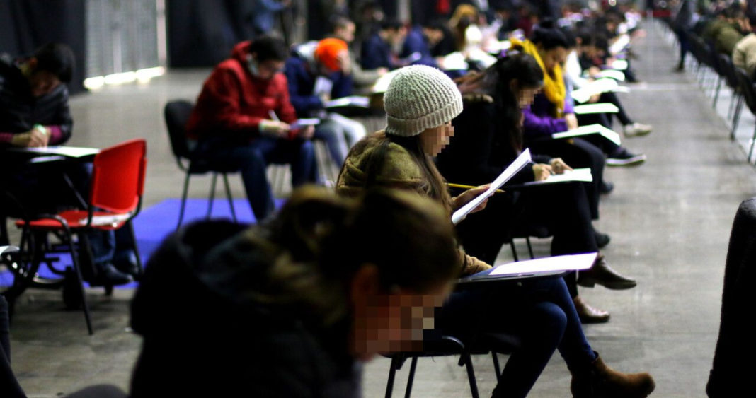 Médicos Extranjeros Ejercen sin Aprobar el Eunacom: Riesgos y Consecuencias