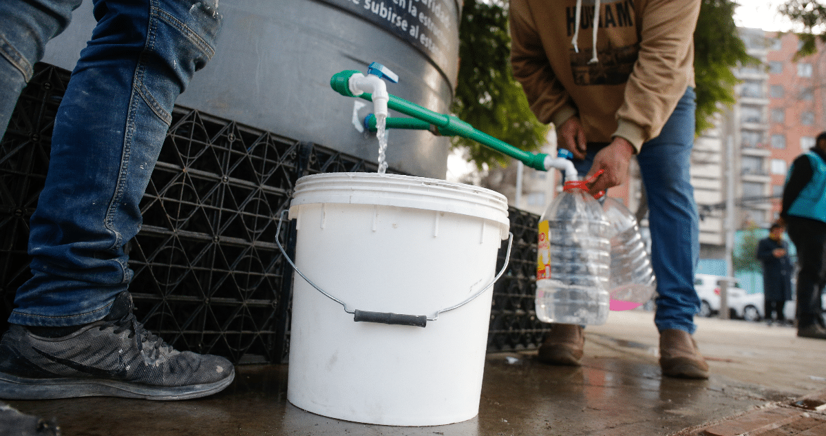 Megacorte de Agua en Santiago: Comunas Afectadas y Estrategias de Abastecimiento Alternativo