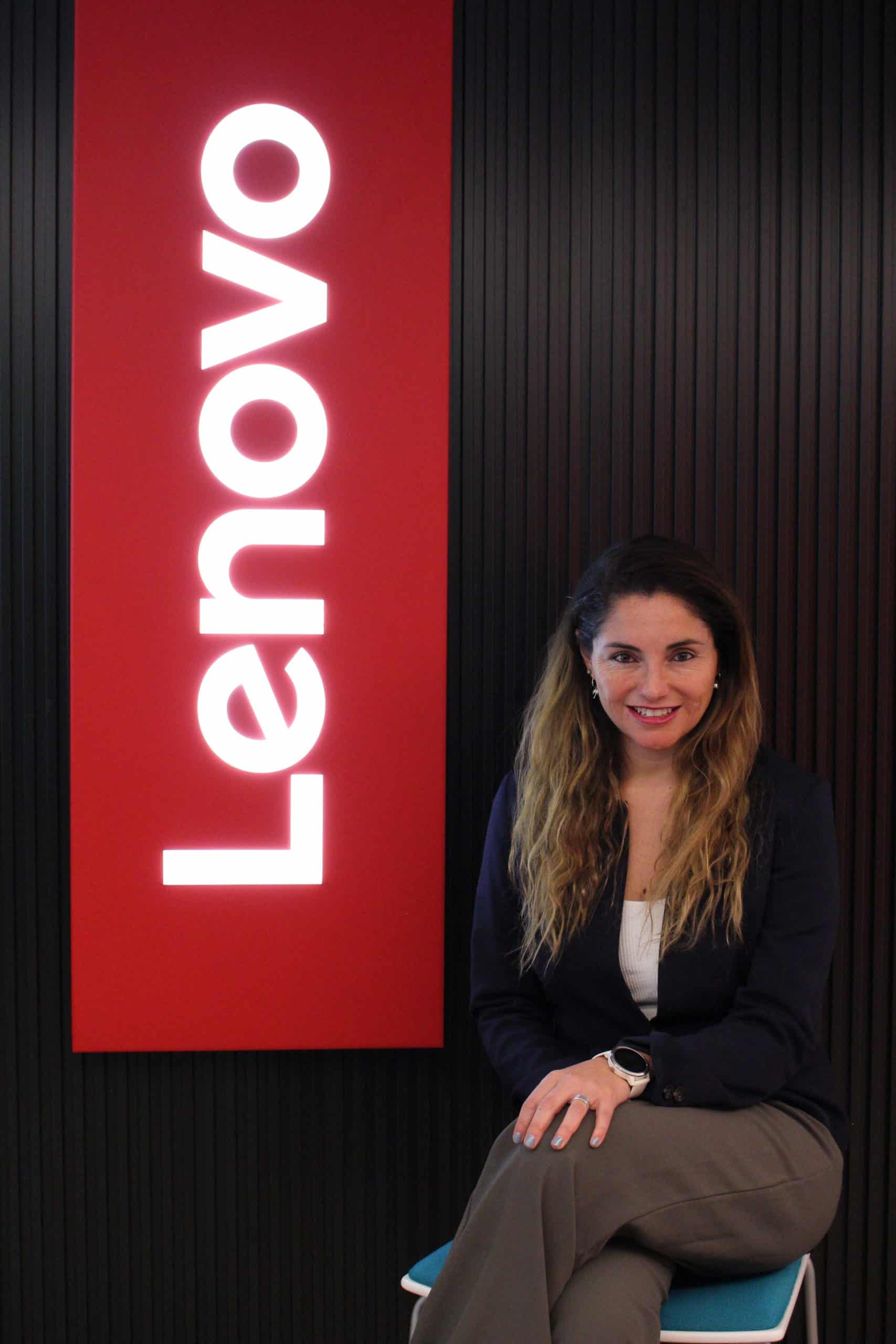 Mujeres Gamers: Rompiendo Barreras y Conquistando Espacios en la Industria del Gaming