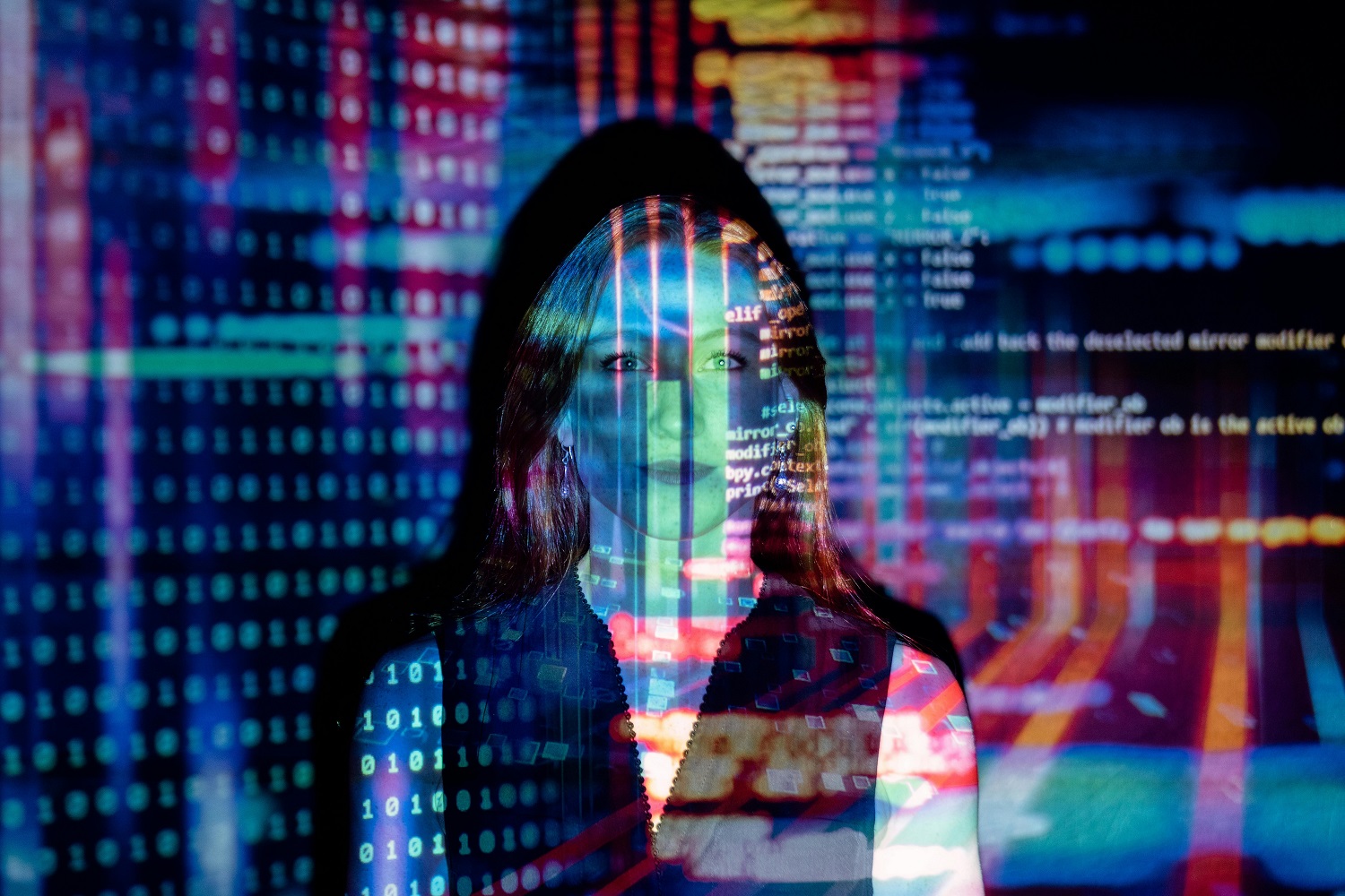 Mujeres en TI: Cómo la Resolución de Problemas las destaca en un sector dominado por hombres