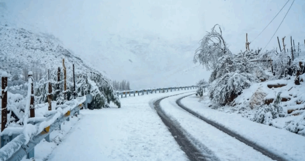 Nevazones Paralizan el Valle del Elqui: Autoridades Advierten Sobre Peligros