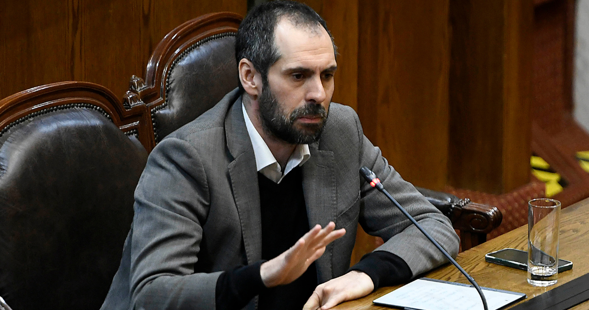 Nicolás Grau, el Ministro de Hacienda que Enfrenta Retos Clave con Experiencia y Determinación