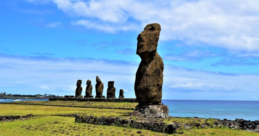 Rapa Nui en Peligro: Cómo el Cambio Climático Amenaza los Icónicos Moáis