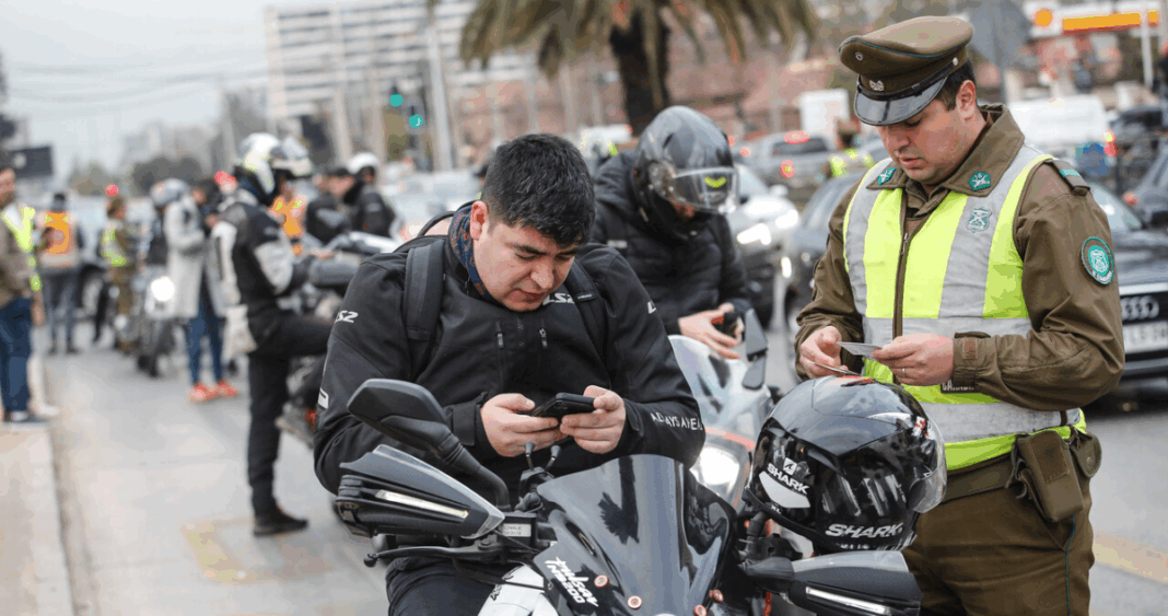Restricción Vehicular en Santiago: Conoce los Dígitos Afectados este Viernes