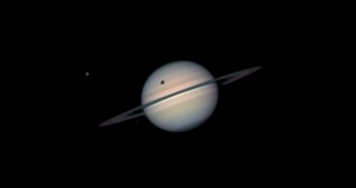Titán, la luna de Saturno, protagonizará un espectáculo astronómico único este domingo