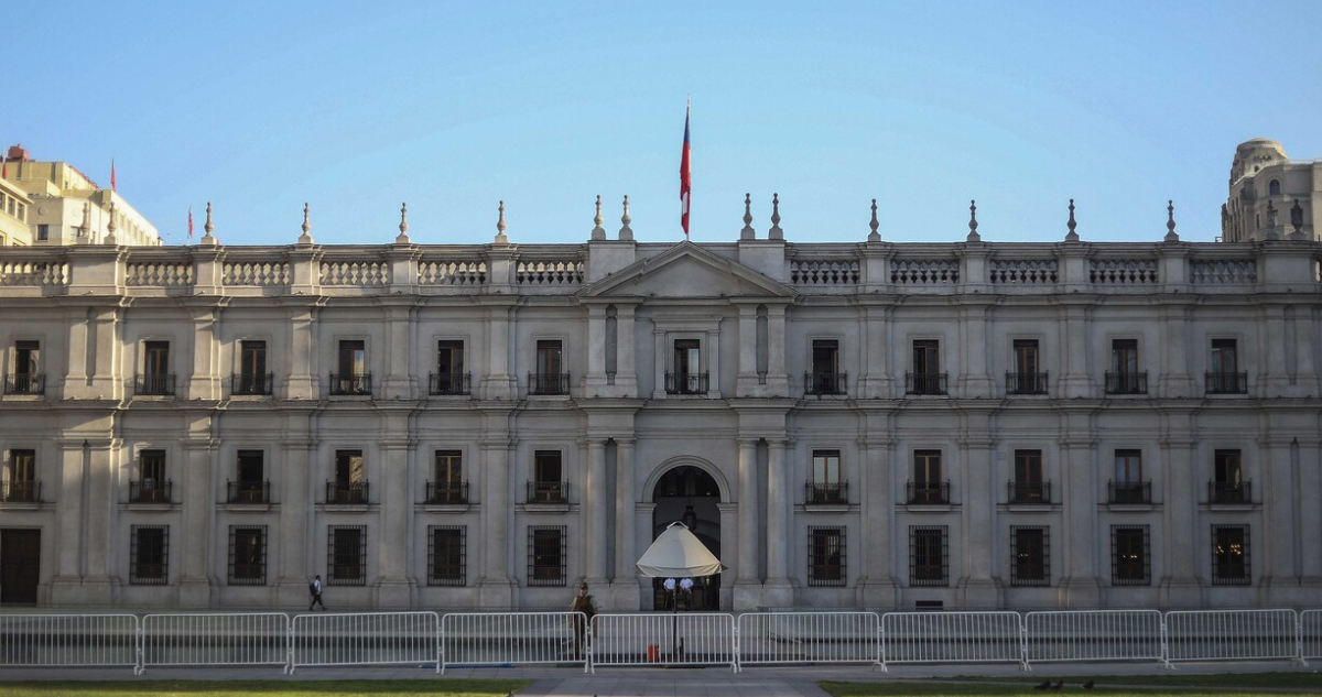 Tragedia en La Moneda: Familia de gásfiter fallecido exige respuestas y justicia