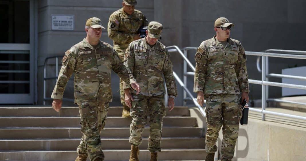 Tropas de la Guardia Nacional Desplegadas en Washington D.C. por Orden de Trump
