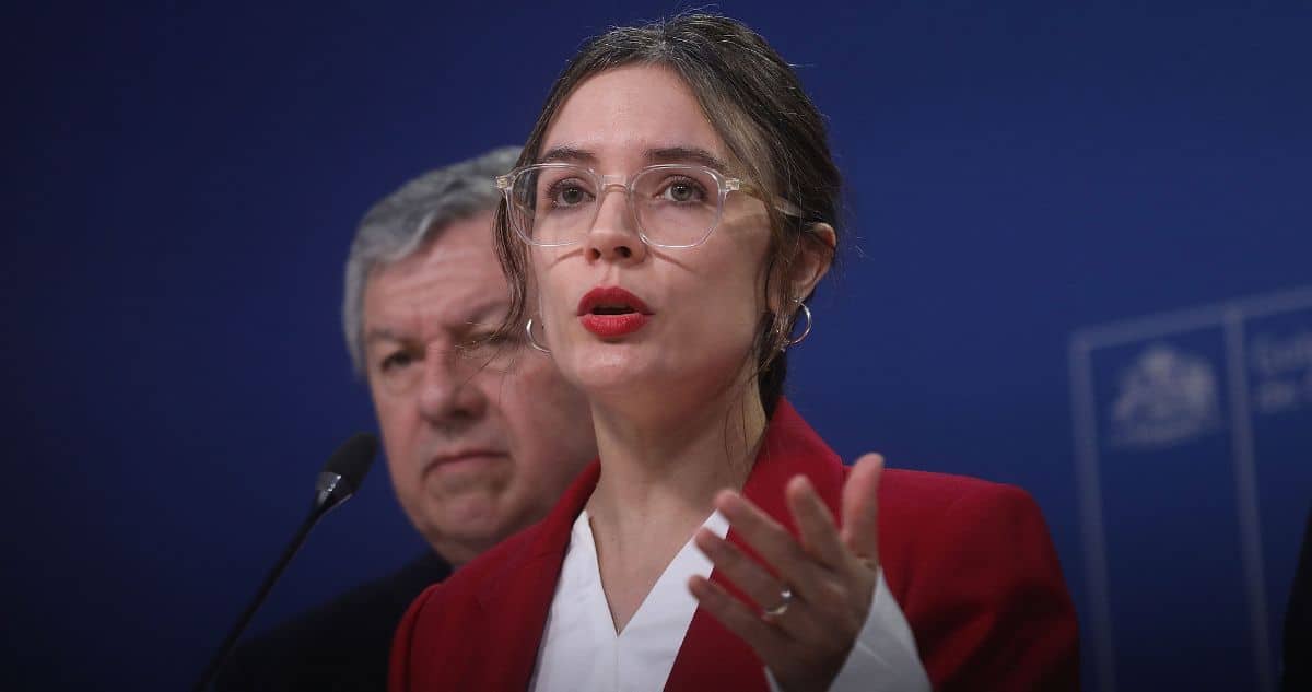 Vallejo Defiende la Gestión de Marcel Ante Críticas del PC