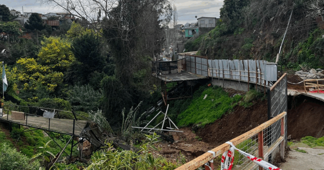 Vecinos de Viña del Mar afectados por socavón: