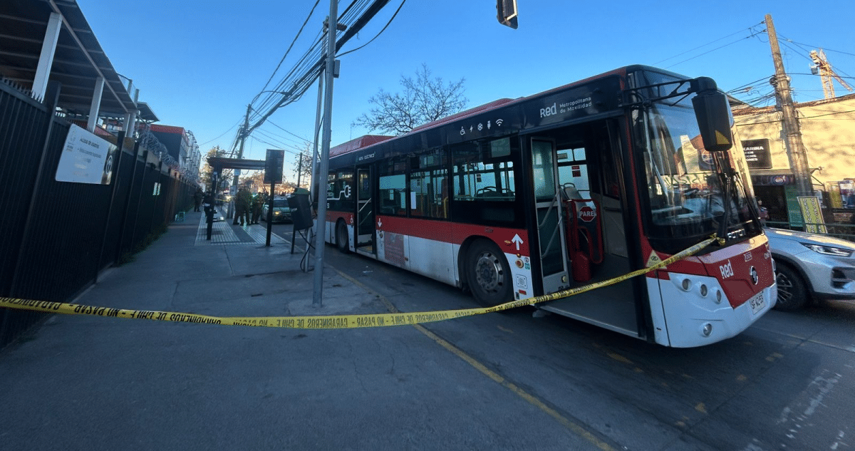 Violencia en el Transporte Público: Hombre Asesinado en Bus RED de Santiago