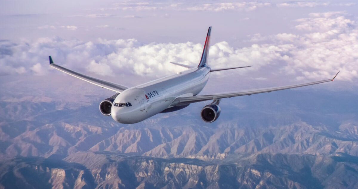 Vuelo Delta sufre turbulencias severas: 25 pasajeros hospitalizados