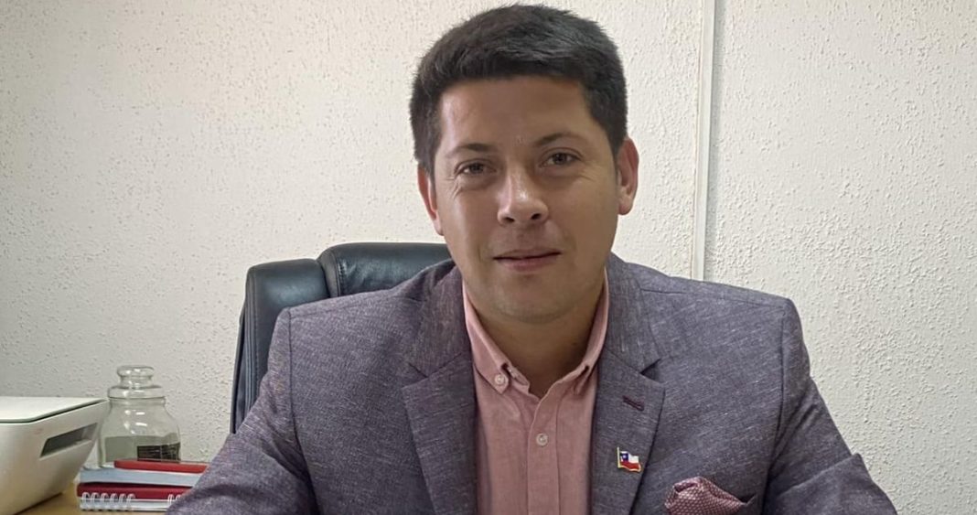Alcalde de Vichuquén enfrenta sumario por conducir ebrio vehículo municipal