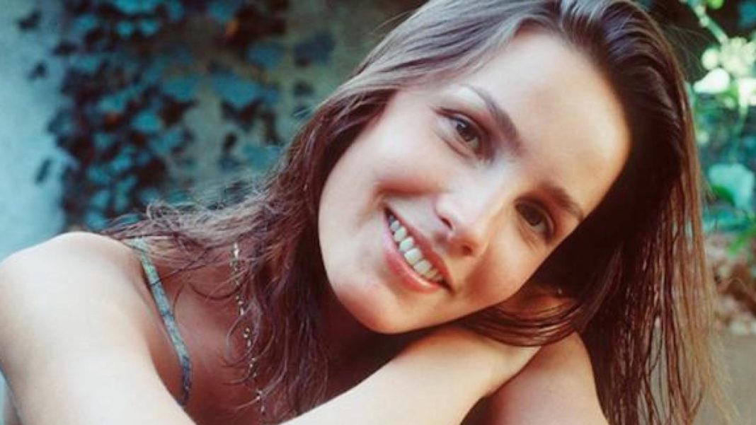 Ángela Contreras: Más Allá de las Apariencias, Una Actriz Icónica