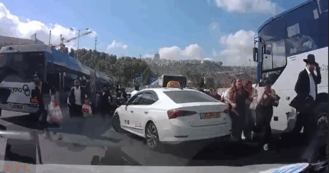 Ataque Mortal en Jerusalén: Seis Muertos y Seis Heridos Graves en Tiroteo