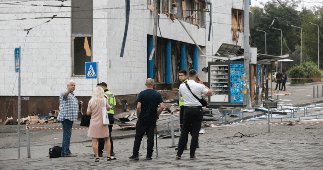 Ataque con drones y misiles en Kiev: Un muerto y 11 heridos en la capital ucraniana