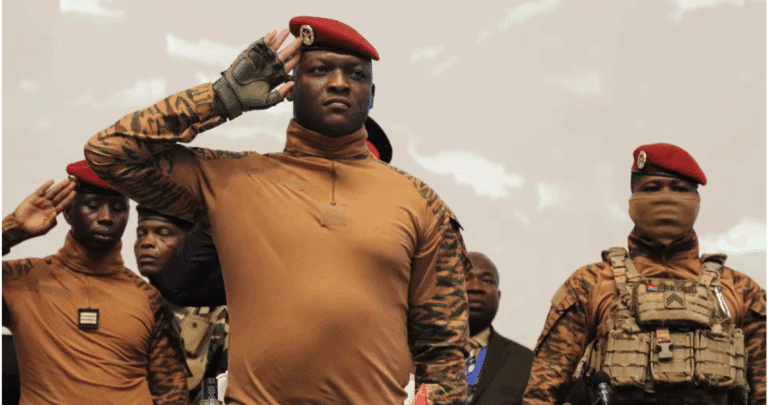 Burkina Faso Criminaliza la Homosexualidad: Penas de Hasta 5 Años de Prisión