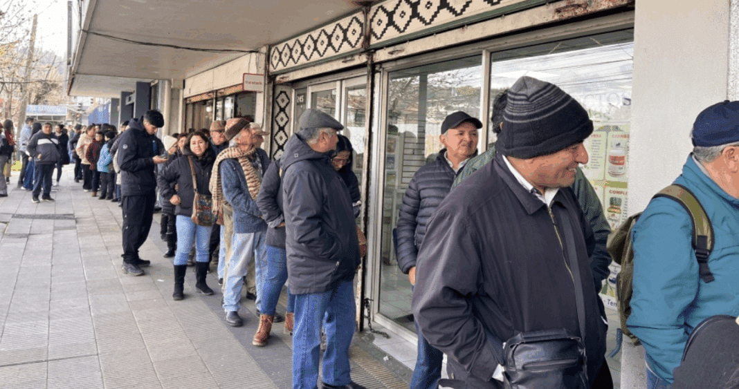 Caos y Confusión en la Compra de la Tarjeta Bipay: Usuarios Enfrentan Largas Esperas y Falta de Información
