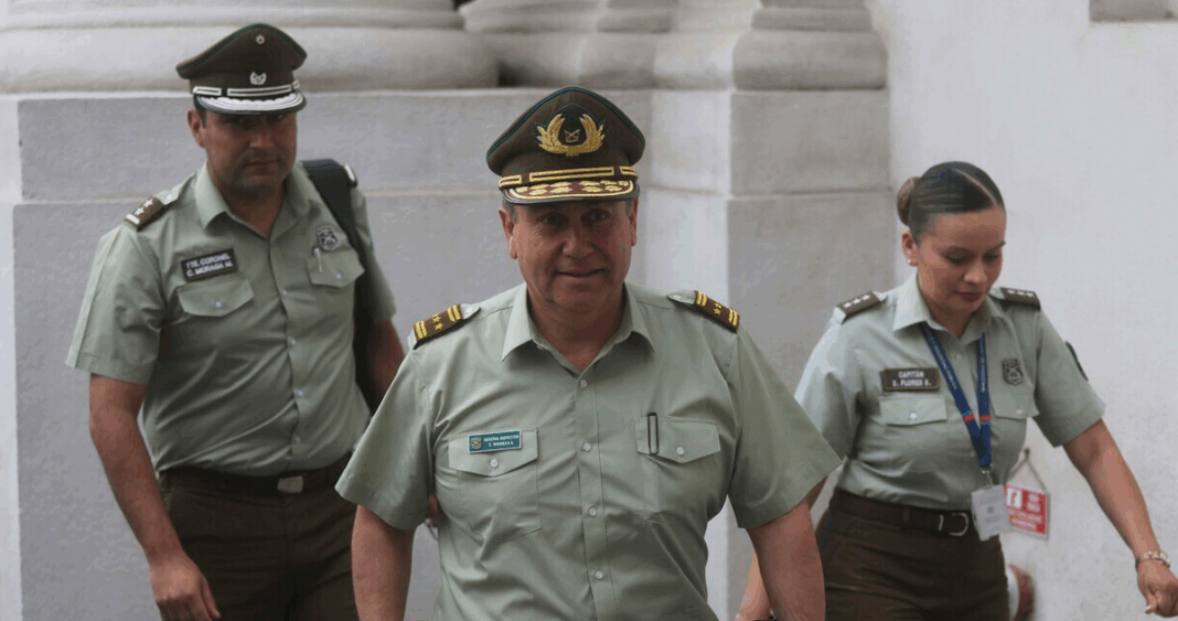 Carabineros Abre Vacantes Civiles con Sueldos de Hasta $2 Millones